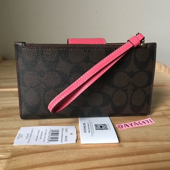 Coach wallet🎈🎈 - Picture 2 of 8